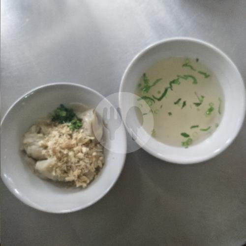 Mie Polos menu Mie Lezat, Luna
