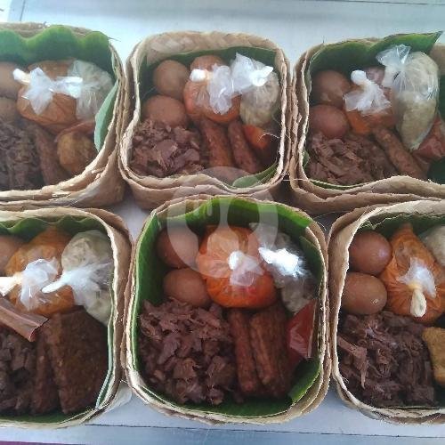 Gudeg Besek Komplit menu Pawon Bu Jum