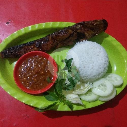 Nasi Uduk + Nila Goreng + Sambal menu Pecel Lele Lamongan Mas Joy, Ruko Babarsari