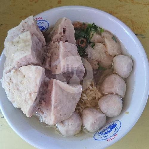 Review Kios Baso Laper Pool: Kuliner Baso Terjangkau di Cirebon