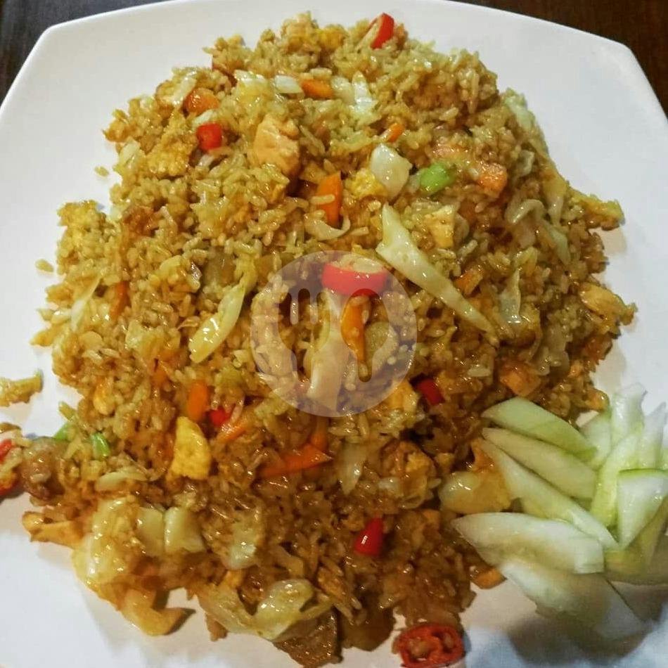 Nasi Goreng Ayam menu Warung Ciput, Pajangan