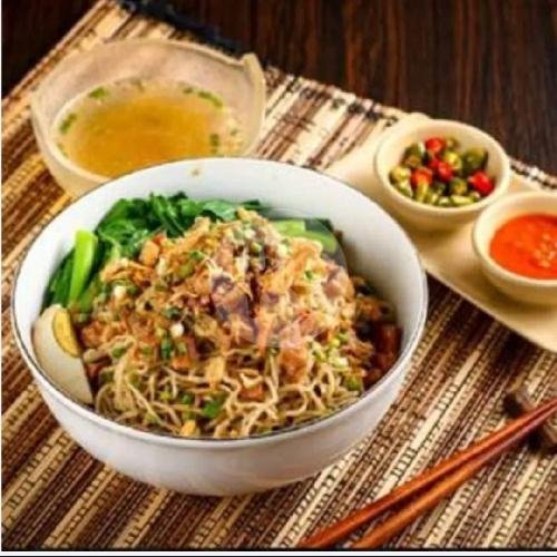 Review Bakmi Weiwei: Tempat Bakmi Wajib Kunjungi di Cipondoh, Tangerang