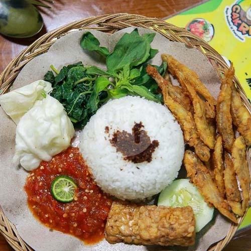 Nasi Mujair menu Sego Sambel Cak RI, Wonokromo