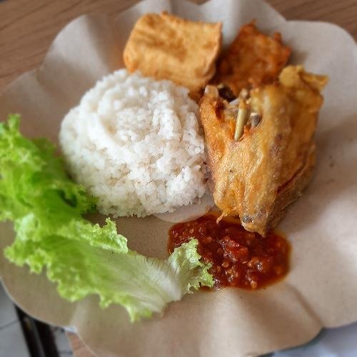 Paket Ati menu Ayam Penyet Pio (APP), Blulukan
