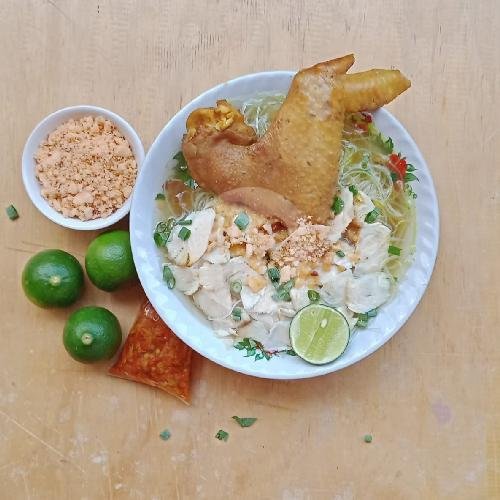 soto ayam + Es Nutrisari menu Soto Ayam Surabaya Mas Hadi