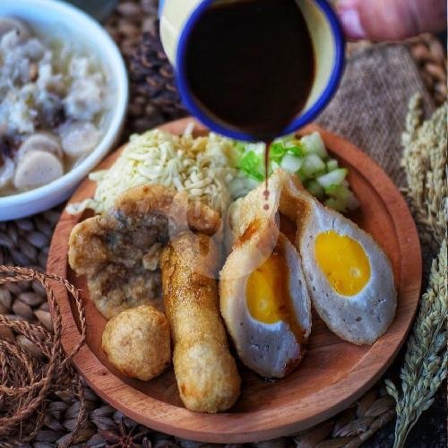 Pempek Najo: Surga Kuliner Pempek Otentik di Madiun