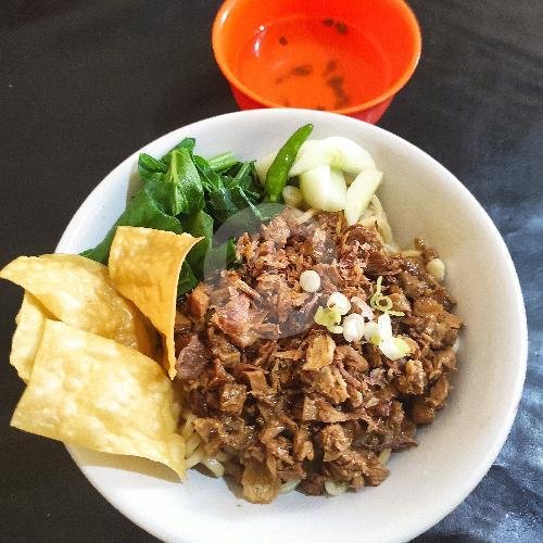 Ceker Ayam 1 Porsi menu Mie Ayam Mas Don, Singonegaran Banyuwangi