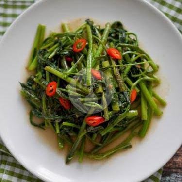 Paket 4 (Bebek Peking Sambal Madura Hemat, Nasi, Bawang Goreng, Lalapan) menu Waroeng Makan Mas Hib, Taman Wisma Asri 2