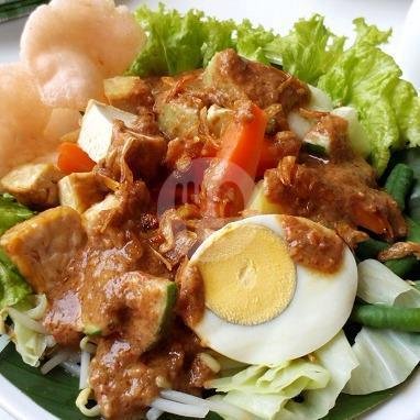Soto Seger Ayam Rempah menu Kupat Tahu Magelang Mbak Rini, Vila Dago