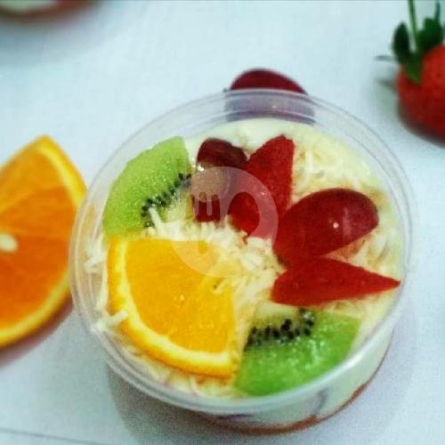 Salad Buah Medium 300 Ml menu Salad Buah SINDIYANI, Condet