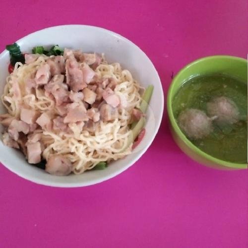 Review Mie Ayam 28 Cipayung: Makanan Enak dan Suasana Nyaman di Jakarta