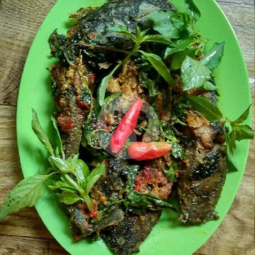 Ayam Bakar Paha Bawah menu Pawon Mbah Cilik, Kartasura