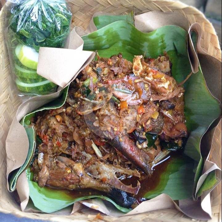 Bebek Plurut Kang Bowo Utuh Rica-rica menu Bebek Plurut Kang Bowo, Mawar