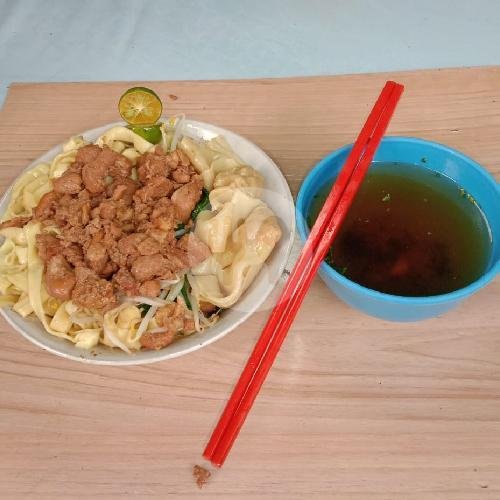 Mie Lebar Bakso menu Bakmi Bangka 99, Setia Budi