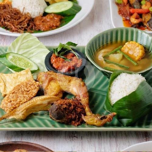 Rujak Asinan Bogor menu Kampar Batik & Resto