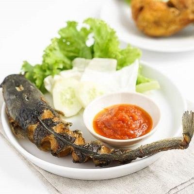 Ayam Dada Goreng menu Cowek Ireng, Ungaran