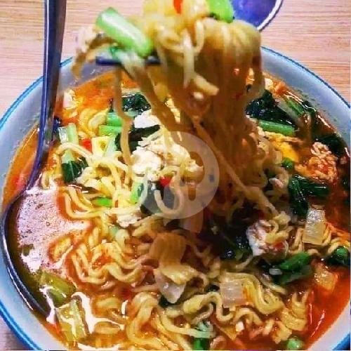 Indomie Goreng + Telur menu Resto Nikmatillah, Kartasura