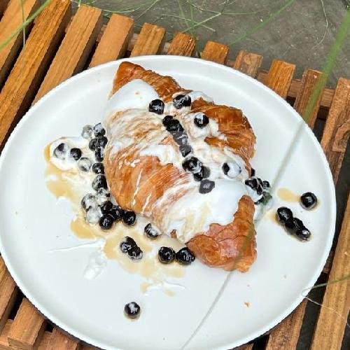 Pain Au Chocolat menu Terserah Cafe & Space, Sukun