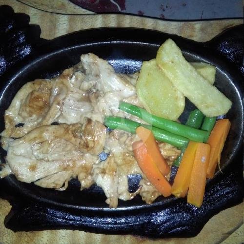 Beef Steak Hot Plate menu Omah Steak & Shake, Diponegoro