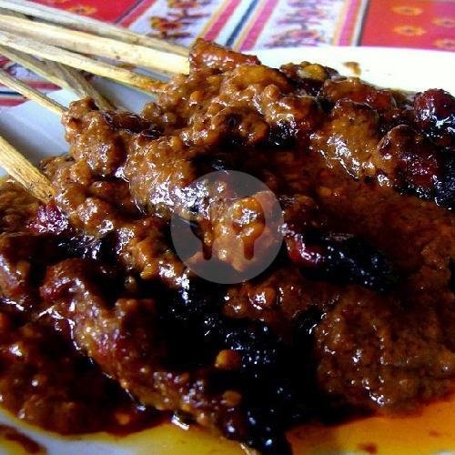 10 Tusuk Sate Kambing Slap gaji menu Sate Madura Pak Zainal, Geger Kalong