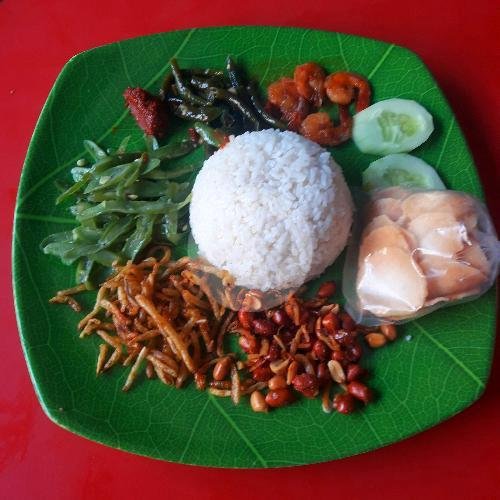 Review Nasi Uduk Special Ayung: Surga Kuliner di Muara Karang