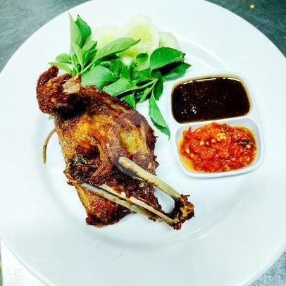 Bebek Goreng Dada menu Bebek Bentu, Cempaka Putih