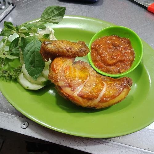 Ayam Goreng menu DAPUR SOLO BU IIN, TERMINAL GUNUNGBATU