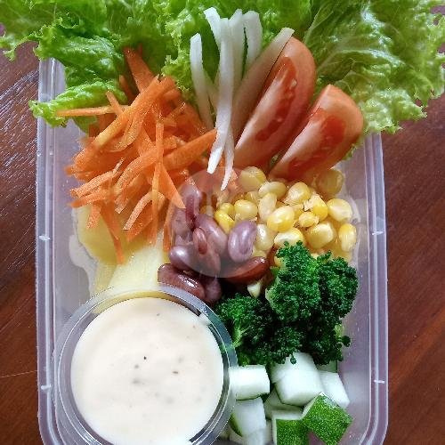 Review Melt Salad: Surga Salad dan Sandwich di Sukun Raya Yogyakarta