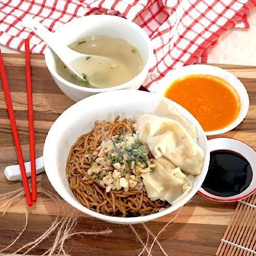 Yamien Manis Baso menu Mie Baso Pangsit Legend ms, Bandung Kulon