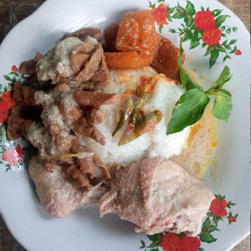 Nasi Uduk Telor Balado menu Nasi Uduk Lontong Sayur Kenzie, Pondok Bambu
