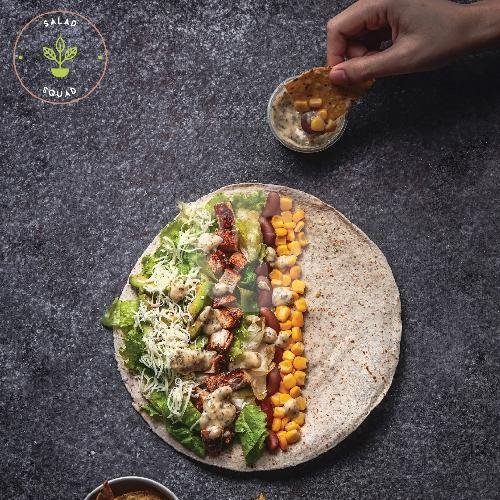 Asian Salmon (300cal) menu Salad Squad, Mlati
