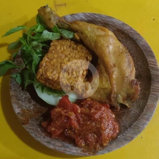 Nasi Putih menu Warung Bu Nur, Klojen