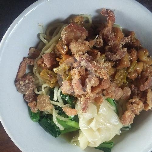 Mie Ayam Karawang: Surga Kuliner Mie Ayam di Sukajadi Bandung