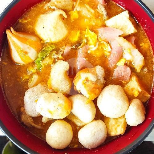 Seblak Kerupuk Spesial Komplit Baso Sapi menu Kusuka Seblak, Dimsum Arasi, Sarimanah