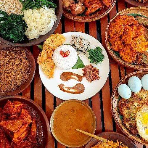 Pecel Paru Bumbu Empal menu Royal Eatery, Metropolis