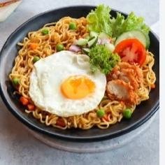 Indomie  Goreng + Telor menu Warung Indomie Cahyati, Depokcaturtunggalcahyati