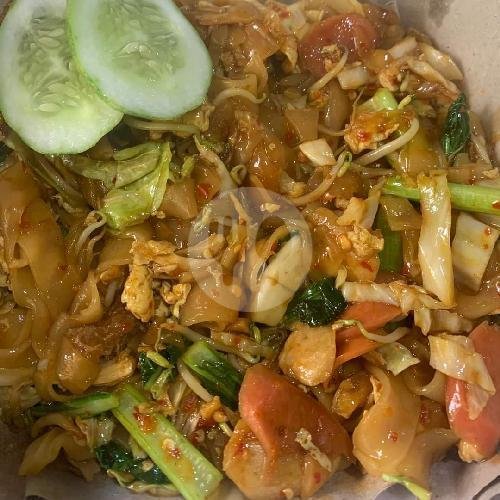 2 Kwetio Goreng Ayam 2 Teh Pucuk menu Bakmi & Seafood Azzura, Swadarma