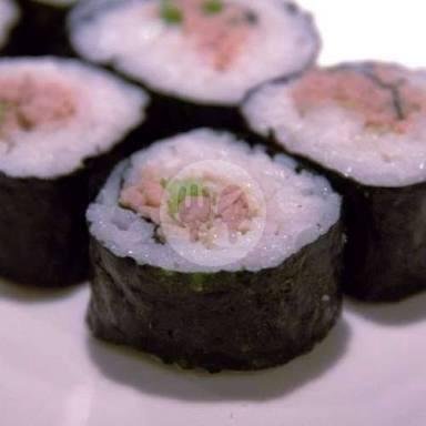 Sushi Goreng Tuna(8 Slice) menu Sushi Takoyaki Aria, Jagakarsa