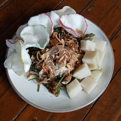 Lotek Mateng + Lontong menu Pojok Lotek Bu Esti, Sukarajin 1