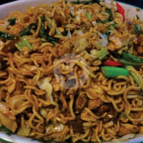 Nasi Gila Bakso Sosis menu Nasi Goreng Adi Barokah, Ciputat Timur