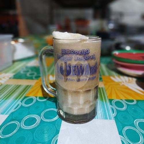 Wedang Bajigur menu Warung Bajigur Bandrek buDEWArsi Alun-alun Utara Jogja