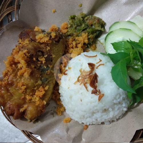 Ayam Bakar Paha menu Bubur Ayam dan Nasi Liwet Pertanian, Colomadu