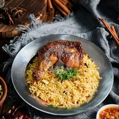 Nasi Kebuli Ayam Besar menu Kebuli Ijab Qabul, Loop Plaza Graha Famili