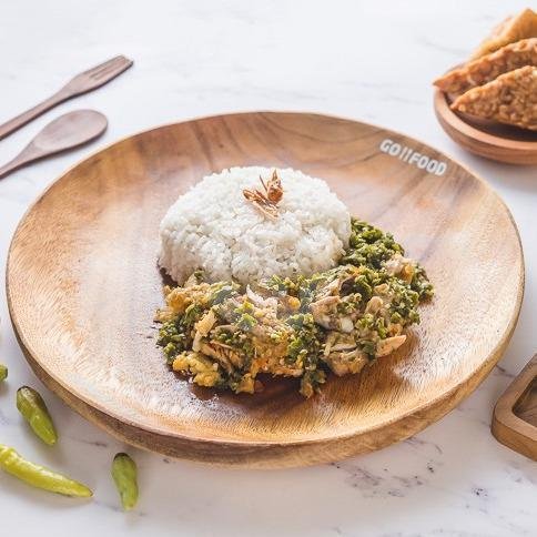 Nasi Ayam Geprek Sambalado menu Ayam Geprek Bu Rum, Mozes Gatotkoco