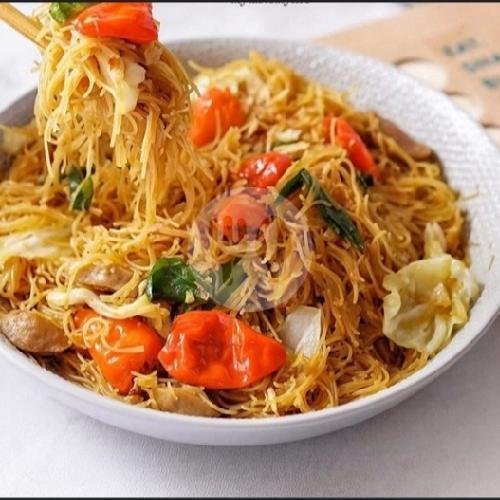 Mie Goreng + Nasi Goreng Istimewa Gratis Es Teh Manis menu Mie Aceh Nafi, Tebet