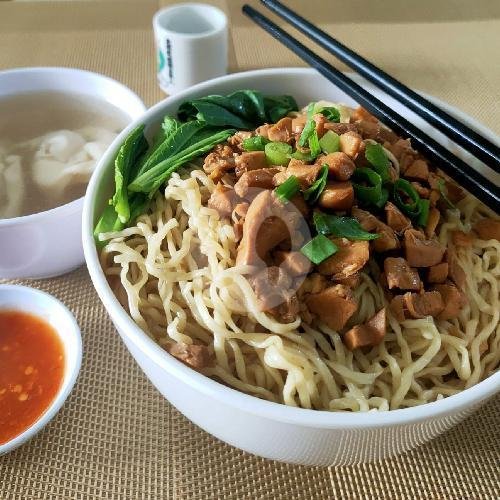 Mie Ayam+ Bakso menu Bakmi Aja, Kelapa Gading