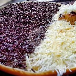 Keju Coklat Wijen menu Martabak Andele 99, Ngampilan