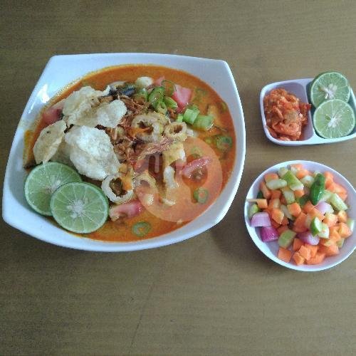Soto Tangkar Daging Ayam menu Warung Soto Bu Pratik, Cengkareng