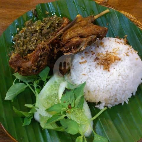 Nasi Bebek Hitam menu Sego Sambel Pak Yoyok, Buduran