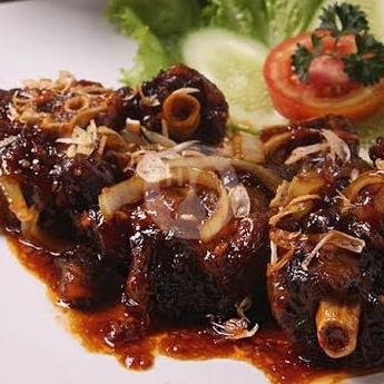 Buntut Tom Yum menu Olive Bistro, Siliwangi